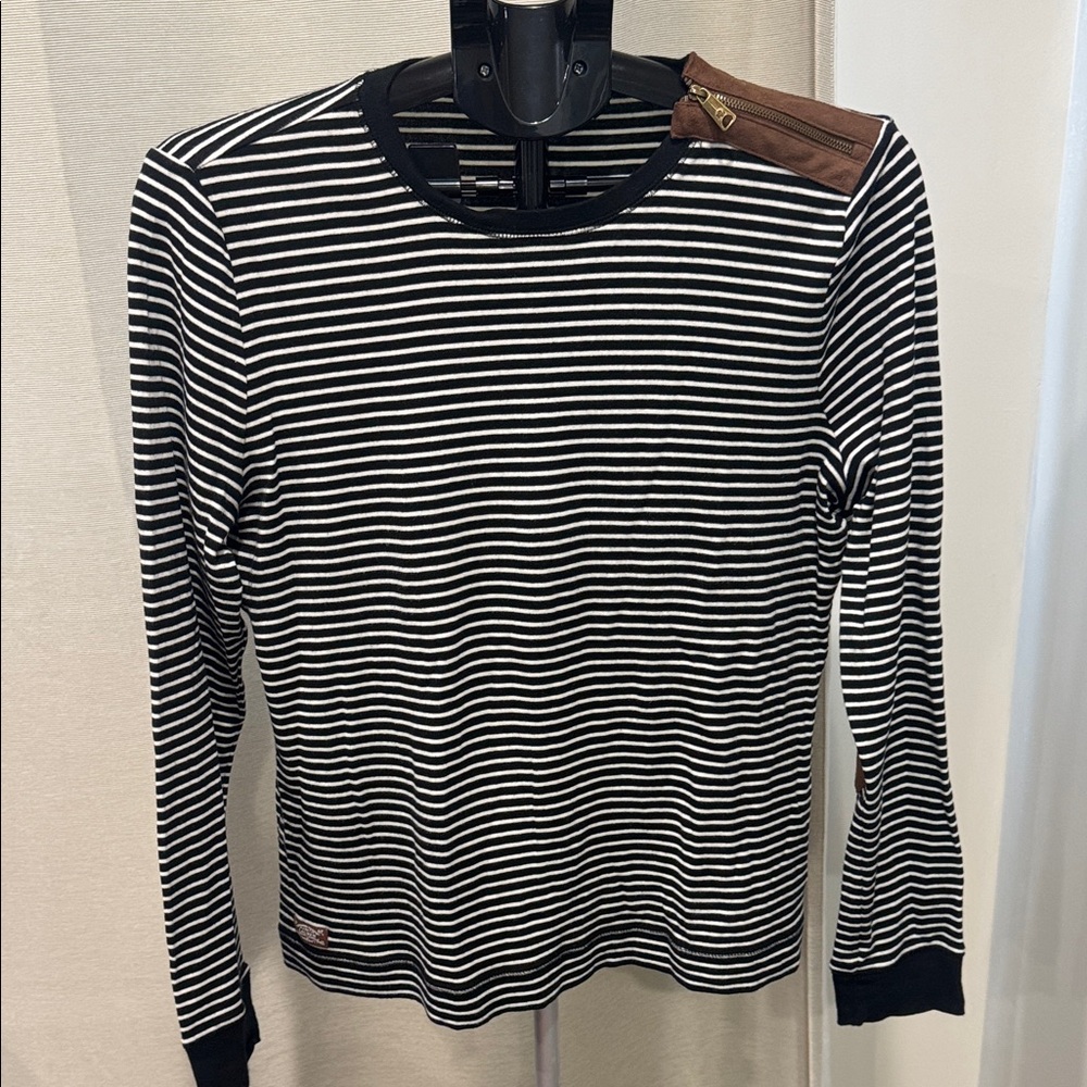 Striped Black and White Long Sleeve Top